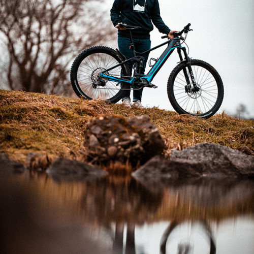 Mountainbiker in der Natur