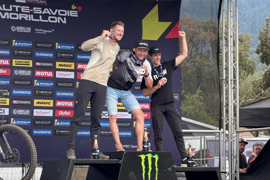 Downhill-Fahrer Sören Frey beim Downhill Open World Cup 2026 in Morillon